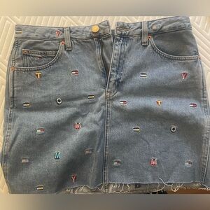 Pre-owned Tommy Hilfiger logo denim mini skirt